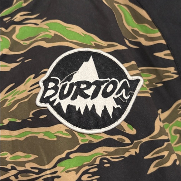 Burton Boys Black and Green Camouflage Sweater - Picture 5 of 7
